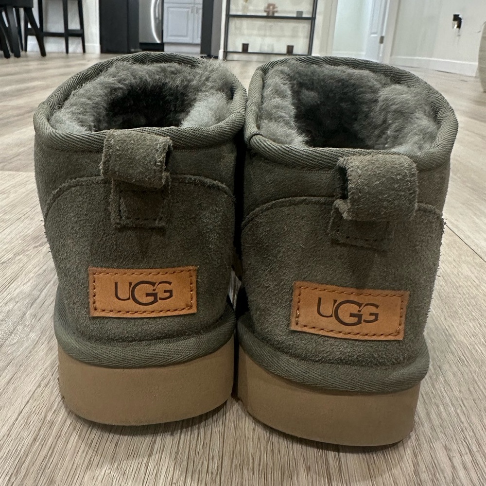 Olive green ultra mini uggs